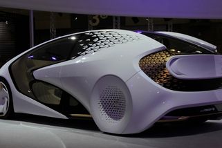 Toyota snížila cenu aut o 40%: Natruc. Má to prostý důvod, ostatní automobilky by si měly vzít příklad